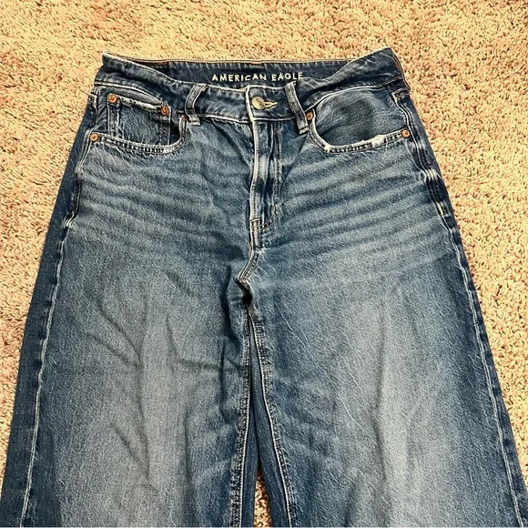 {American Eagle} ankle length distressed wide leg jeans - Picture 2 of 10